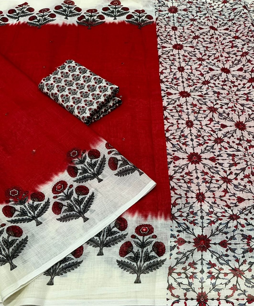 Floral Linen Printed Saree - Tomato Red